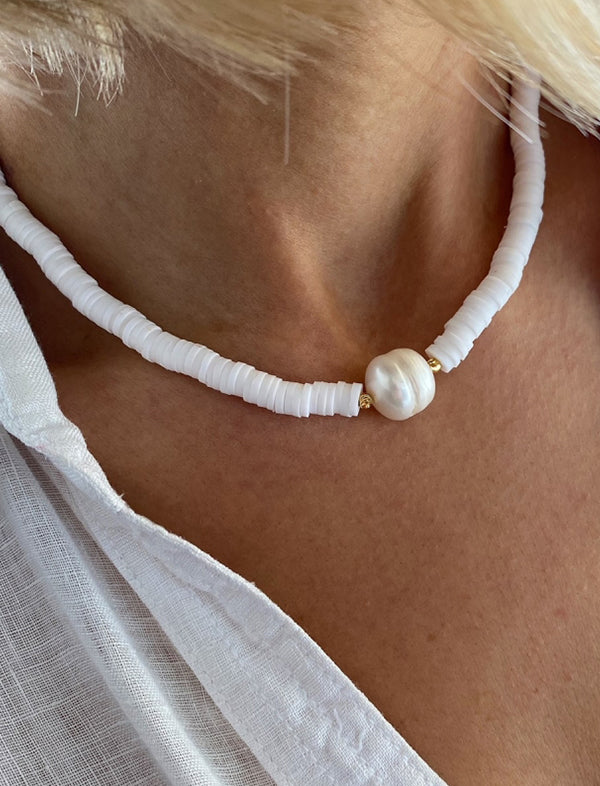 Handmade pearl detailed fimo necklace - White