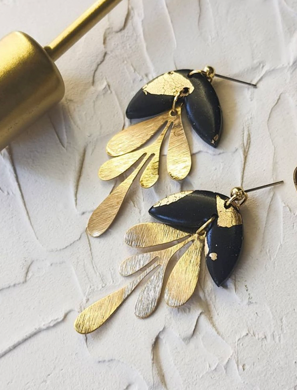 Leaf clay earrings