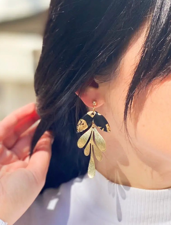 Leaf clay earrings