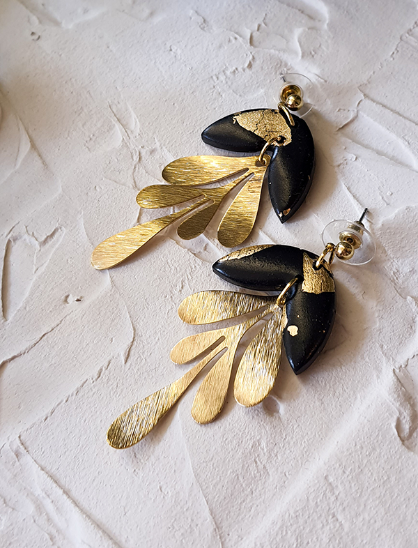 Leaf clay earrings